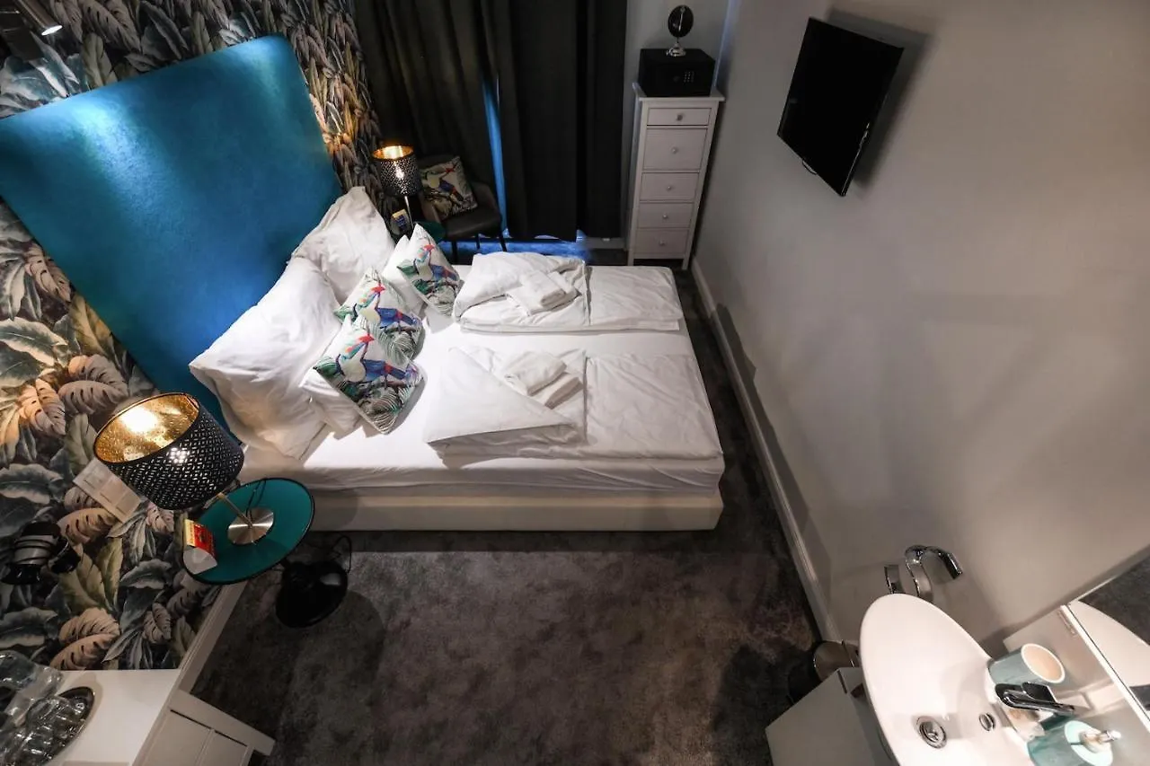 Blue Velvet Hotell Budapest Ungern