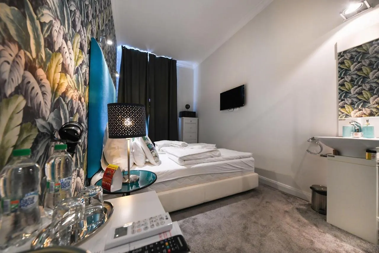 Blue Velvet Hotel Budapest 3*,